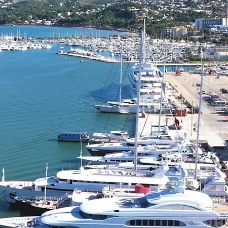 Diana - En Pleno Centro De *